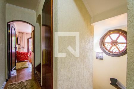 Casa à venda com 380m², 3 quartos e 6 vagasCorredor - Superior