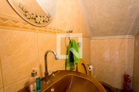 Casa à venda com 380m², 3 quartos e 6 vagasBanheiro de serviço