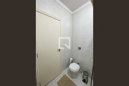 Casa à venda com 156m², 3 quartos e 4 vagasBanheiro