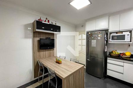 Casa à venda com 156m², 3 quartos e 4 vagasCozinha 