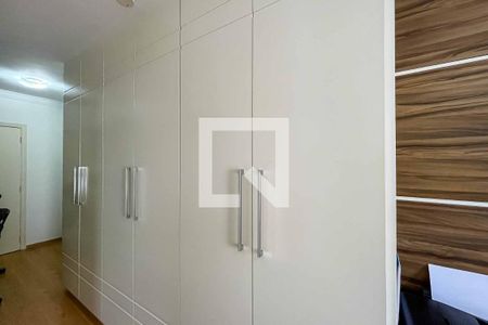 Casa à venda com 156m², 3 quartos e 4 vagasSuíte