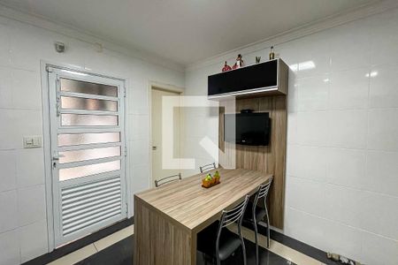 Casa à venda com 156m², 3 quartos e 4 vagasCozinha 