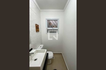 Casa à venda com 156m², 3 quartos e 4 vagasLavabo