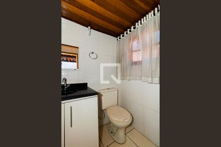 Casa à venda com 360m², 3 quartos e 2 vagasBanheiro da Churrasqueira