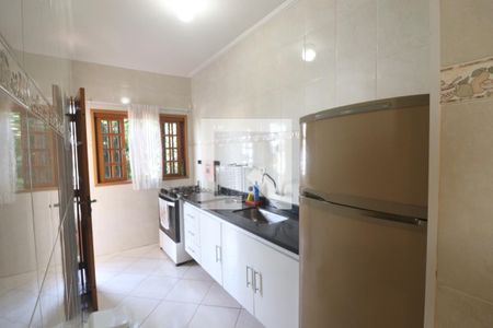 Casa à venda com 100m², 3 quartos e 2 vagasCozinha 