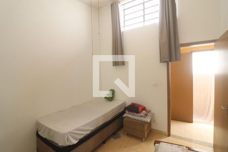 Casa à venda com 100m², 3 quartos e 2 vagasQuarto 2 
