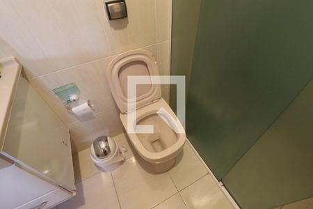 Casa à venda com 100m², 3 quartos e 2 vagasBanheiro Quarto 3