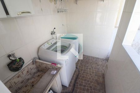 Casa à venda com 100m², 3 quartos e 2 vagasÁrea de Serviço