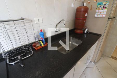 Casa à venda com 100m², 3 quartos e 2 vagasCozinha 