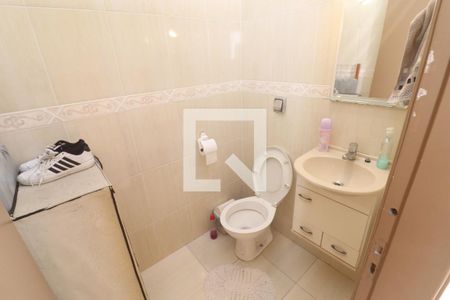 Casa à venda com 100m², 3 quartos e 2 vagasBanheiro 