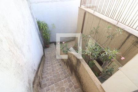 Casa à venda com 100m², 3 quartos e 2 vagasQuintal 