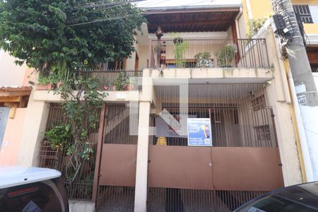 Casa à venda com 100m², 3 quartos e 2 vagasFachada