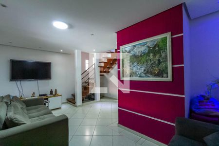 Casa de condomínio à venda com 140m², 3 quartos e 3 vagasSala