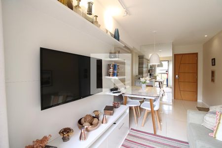 Sala de apartamento para alugar com 2 quartos, 60m² em Anil, Rio de Janeiro