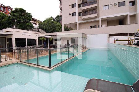 Apartamento para alugar com 60m², 2 quartos e 1 vagaÁrea comum - Piscina