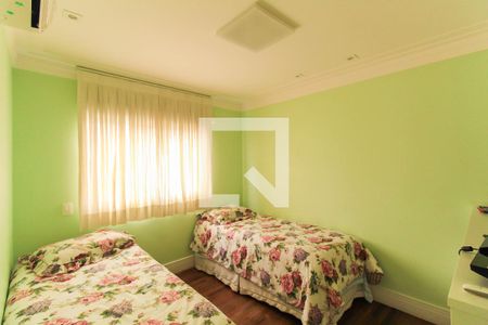 Apartamento à venda com 283m², 3 quartos e 4 vagasQuarto 2