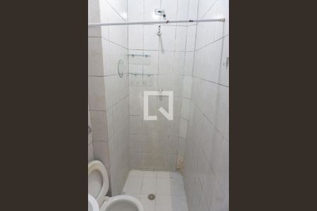 Banheiro de kitnet/studio para alugar com 1 quarto, 32m² em Bela Vista, São Paulo