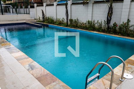 Apartamento para alugar com 44m², 2 quartos e sem vaga Apartamento para alugar com 44m², 2 quartos e sem vagaÁrea comum - Piscina
