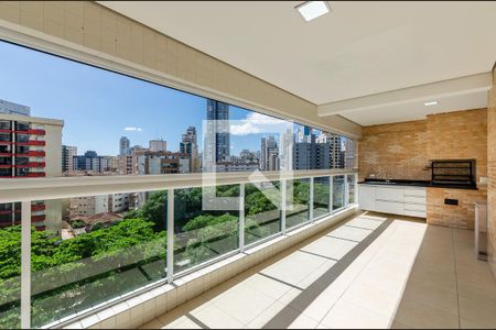 Apartamento para alugar com 140m², 3 quartos e 2 vagas Apartamento para alugar com 140m², 3 quartos e 2 vagasVaranda