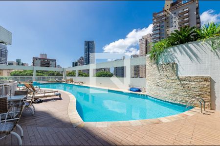 Apartamento para alugar com 140m², 3 quartos e 2 vagas Apartamento para alugar com 140m², 3 quartos e 2 vagasPiscina