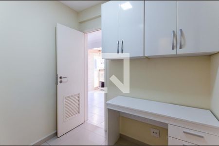 Apartamento para alugar com 140m², 3 quartos e 2 vagas Apartamento para alugar com 140m², 3 quartos e 2 vagasQuarto de serviço / home office