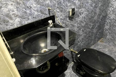 Banheiro  de casa para alugar com 4 quartos, 210m² em Itatiaia, Duque de Caxias