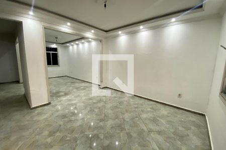 Sala de casa para alugar com 4 quartos, 210m² em Itatiaia, Duque de Caxias