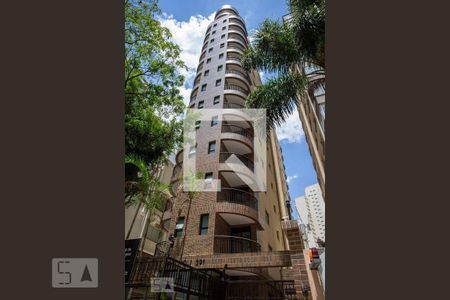 Studio para alugar com 45m², 1 quarto e 1 vaga Studio para alugar com 45m², 1 quarto e 1 vagaFachada