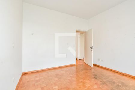 Apartamento à venda com 200m², 4 quartos e 2 vagasQuarto 2