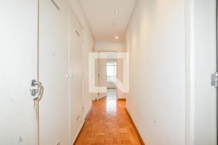 Apartamento à venda com 200m², 4 quartos e 2 vagasCorredor