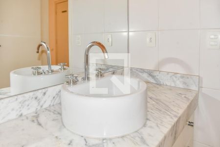 Apartamento à venda com 200m², 4 quartos e 2 vagasBanheiro Social