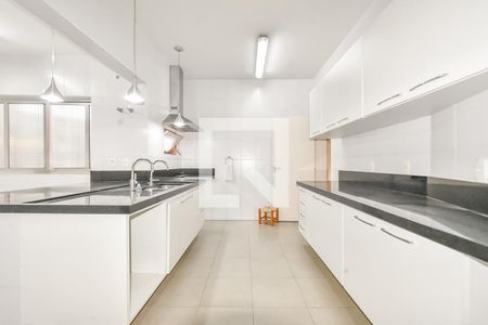 Apartamento à venda com 200m², 4 quartos e 2 vagasCozinha