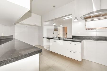 Apartamento à venda com 200m², 4 quartos e 2 vagasCozinha