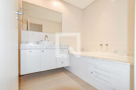 Apartamento à venda com 200m², 4 quartos e 2 vagasBanheiro do Quarto 3