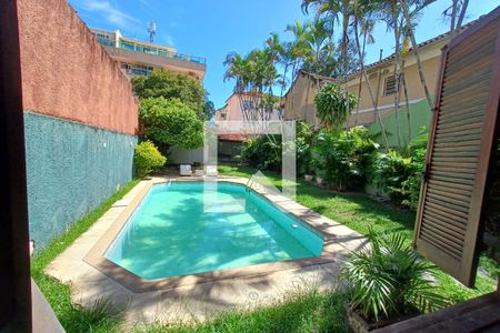 Vista da Sala de estar de casa à venda com 6 quartos, 1000m² em São Francisco, Niterói