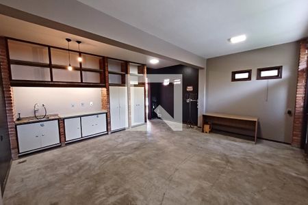 Casa à venda com 450m², 5 quartos e 3 vagas Casa à venda com 450m², 5 quartos e 3 vagasGaragem/loft