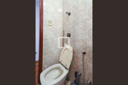 Apartamento para alugar com 80m², 2 quartos e 1 vaga Apartamento para alugar com 80m², 2 quartos e 1 vagaBanheiro