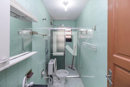 Banheiro de kitnet/studio para alugar com 1 quarto, 28m² em Jardim Planalto, São Paulo