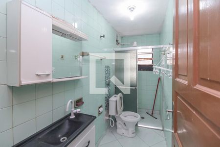 Banheiro de kitnet/studio para alugar com 1 quarto, 28m² em Jardim Planalto, São Paulo