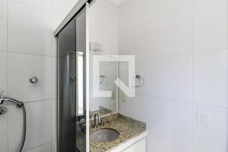 Casa à venda com 300m², 5 quartos e 5 vagas Casa à venda com 300m², 5 quartos e 5 vagasBanheiro Suíte 3