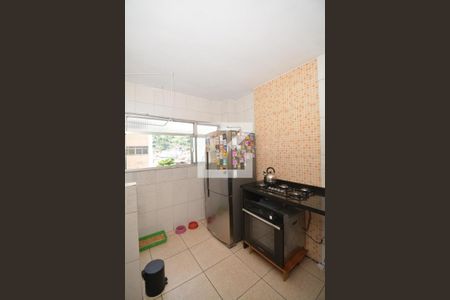 Apartamento para alugar com 60m², 2 quartos e 2 vagasCozinha e Área de Serviço