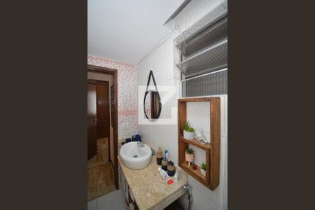 Apartamento para alugar com 60m², 2 quartos e 2 vagasBanheiro