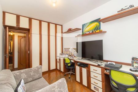Quarto 1 de apartamento à venda com 3 quartos, 110m² em Jardim Guanabara, Rio de Janeiro