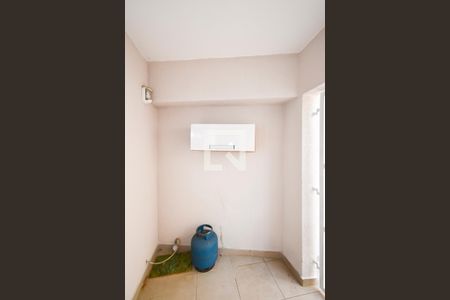 Casa de condomínio à venda com 65m², 2 quartos e 1 vagaLavanderia 