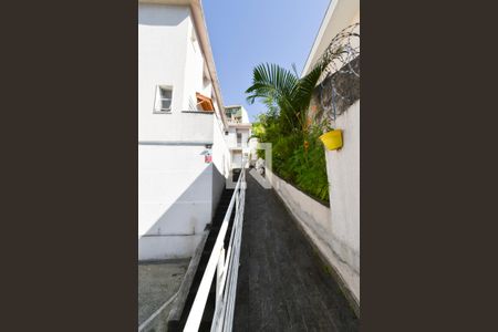 Casa de condomínio à venda com 65m², 2 quartos e 1 vagaÁrea comum