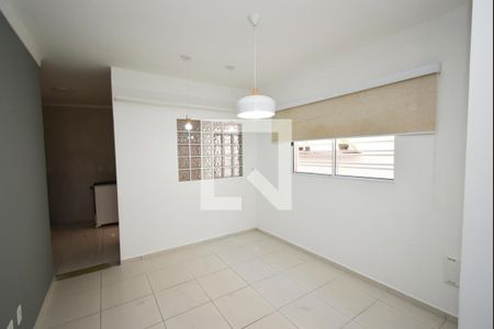 Sala de casa de condomínio à venda com 2 quartos, 65m² em Vila Isolina Mazzei, São Paulo