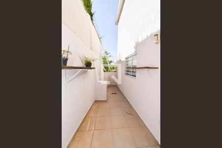 Casa de condomínio à venda com 65m², 2 quartos e 1 vagaÁrea externa