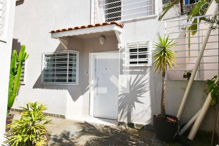 Casa de condomínio à venda com 65m², 2 quartos e 1 vagaÁrea comum