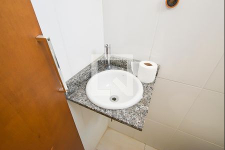 Casa de condomínio à venda com 65m², 2 quartos e 1 vagaLavabo