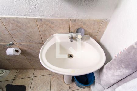 Casa para alugar com 100m², 3 quartos e 1 vagaBanheiro Casa de Baixo